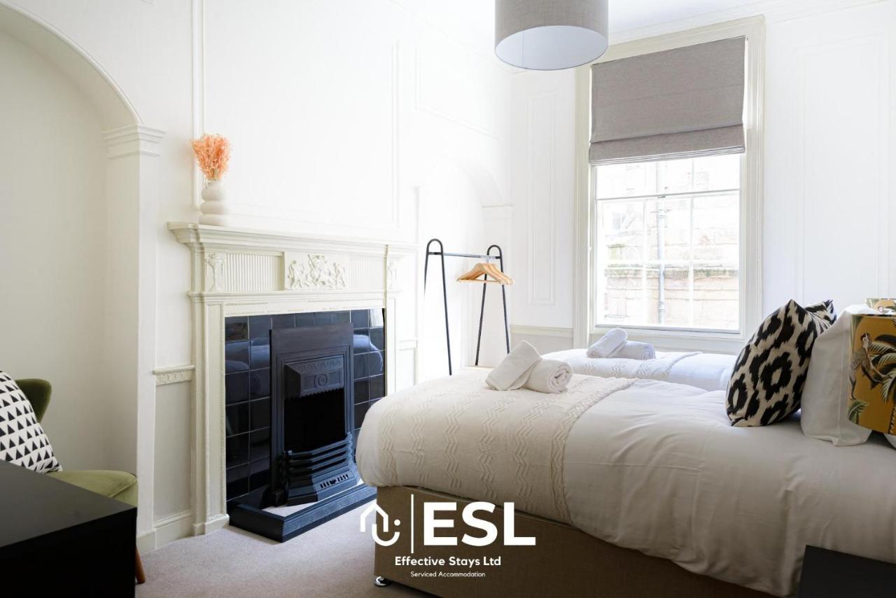 Most Central Luxury Grade 2 Listed Apartment Overlooking Shrewsbury Square - Free Parking Exterior foto